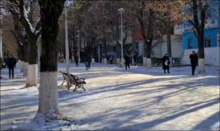 Dibër, mjeku rrëshqet në akull, pëson fraktura të rënda, përfundon tek Trauma