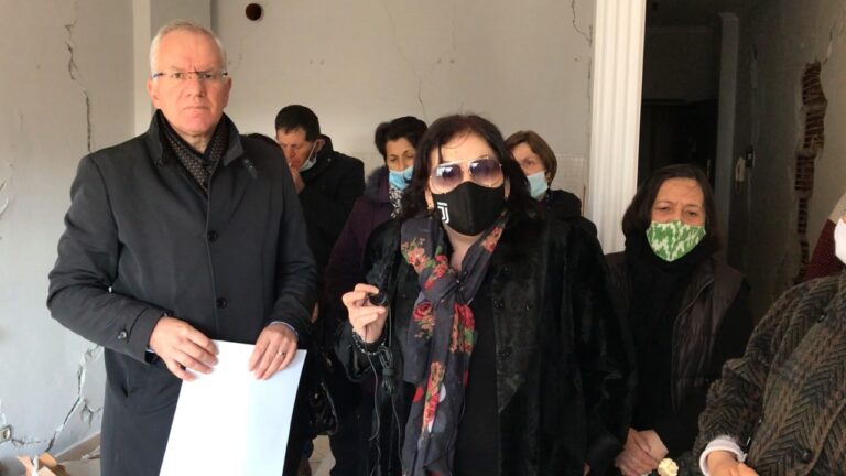 I janë dhënë mbi një miliard euro për rindërtimin, PD: Shteti t’u japë siguri nëse në këtë pallat jetohet apo nuk jetohet