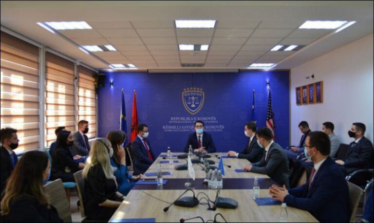 Presidentja Osmani dekreton 23 gjyqtarë të rinj, pritet shpërndarja e tyre në 7 gjykata