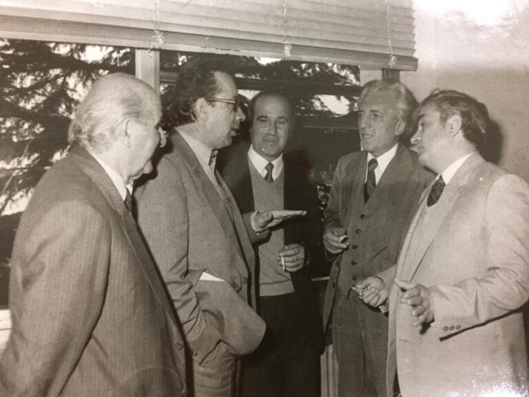 “Nuk i kemi mbajtur mëri shoku-shokut”/ Kur Agolli i rrëfente Ali Podrimjas miqësinë me Ismail Kadarenë