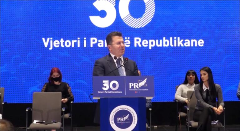 “Nuk mjafton të tregojmë sa i keq është Rama”, Mediu: E djathta duhet të bashkohet