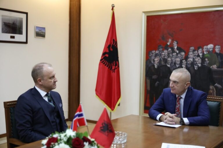 Presidenti Meta takim me Ambasadorin e Norvegjisë: Të forcojmë marrëdhëniet dypalëshe në të gjitha fushat
