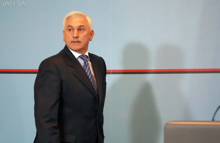 Zgjedhjet, dy deputetët e PS tërhiqen nga gara
