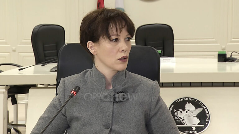 Identifikimi biometrik në limite, përgjigjet vetëm kompania Smartmatic me një ofertë 16 mln euro pa TVSH