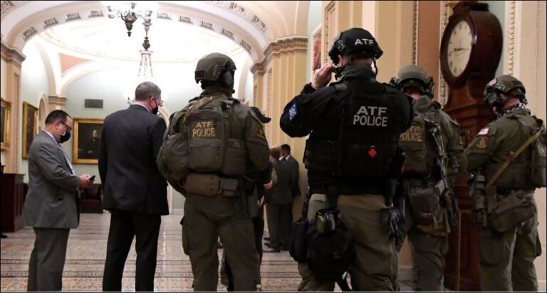 Ligjvënësit amerikanë kërkojnë hetim të forcës policore që mbron Kapitolin