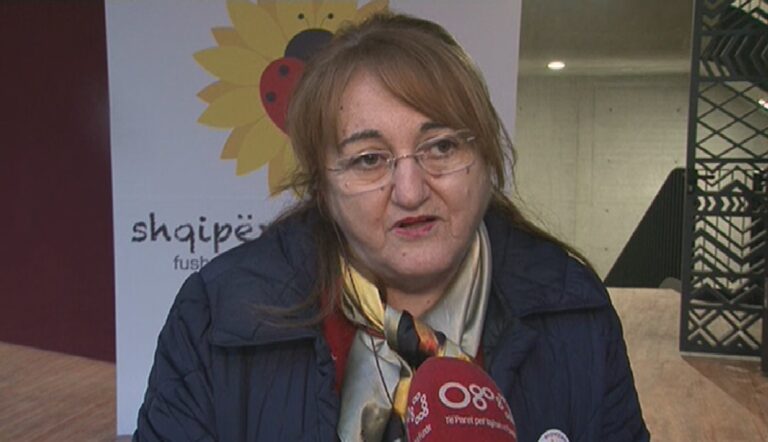 Mësimi në kohë pandemie? Rakacolli: Jemi në një moment delikat, shkollat parauniversitare po vazhdojnë