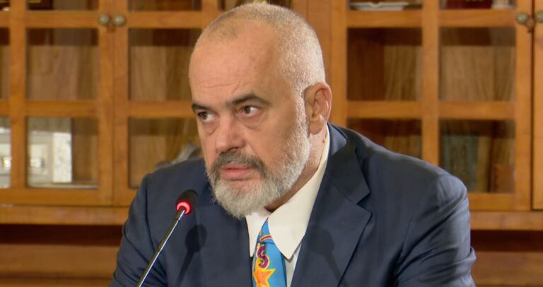 Edhe Parisi është përmbytur/Rama: Efekti i lavamanit, po e hape ujin shumë do të bllokohet