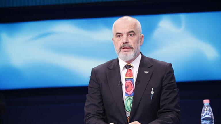 Si ndiheni pasi morët vaksinën? Rama: Ndihem shumë mirë, asnjë problem