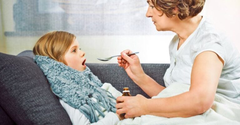 3 recetat e gjyshes që lehtësojnë dhimbjet e fytit më shpejt se antibiotikët