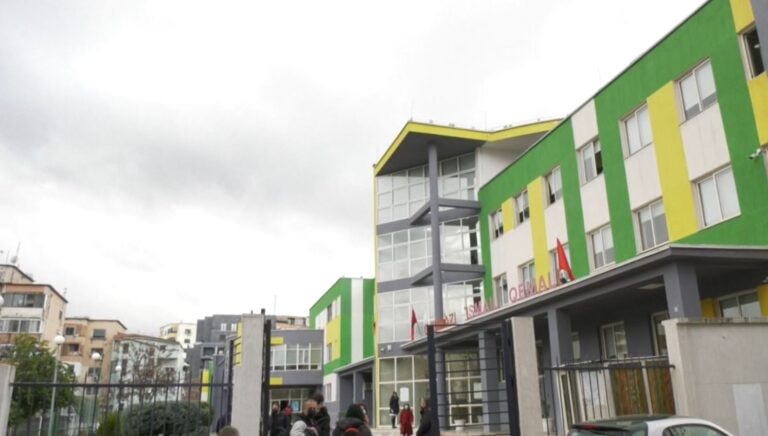 Sistemi ngrohës i institucioneve arsimore do të kalojë në sitë, nga 2000 godina, vetëm 185 të regjistruara