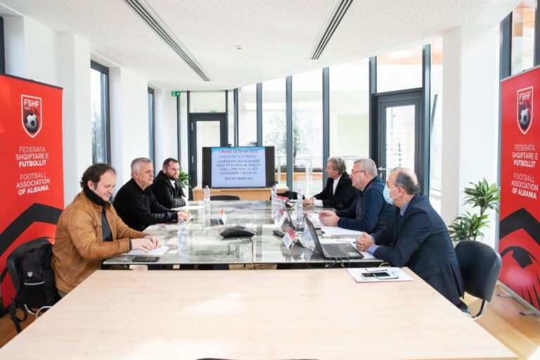 Kriteret e UEFA-s për licencimin, FSHF takime me drejtuesit e klubeve