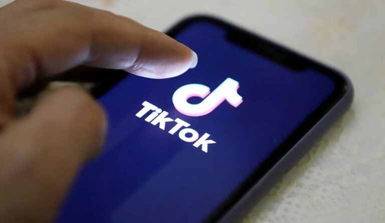 Sfidë për Tik-Tok, qeveria italiane merr vendimin për aplikacionin pas vdekjes së 10-vjeçares