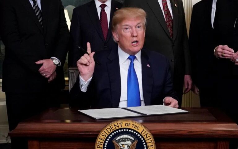 Përshkallëzohen tensionet me Kinën. Trump nënshkruan urdhër që synon ndalimin e disa aplikacioneve kineze