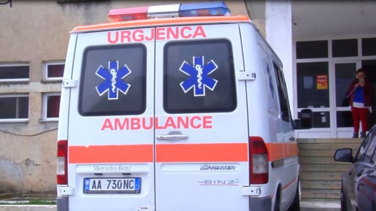 Makina përplas për vdekje 16-vjeçarin në Durrës