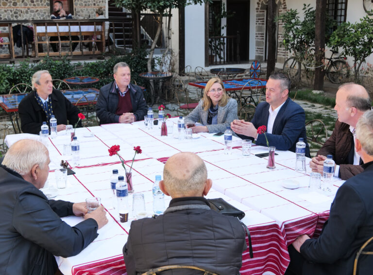 Bushati bën bashkë ish-kryebashkiakë dhe themelues të PD: Shkodra do t’i prijë ndryshimit të madh