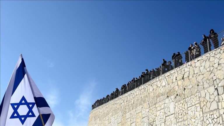 Izraeli nis papritur stërvitjen ajrore ushtarake