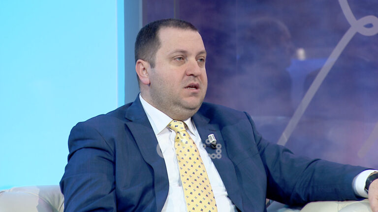 Zgjedhjet në Kosovë, Kreshnik Osmani: Në ditën e dashurisë, Kosova u çlirua nga çlirimtarët dhe serbët
