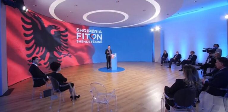 PD shpalos programin për shëndetësinë, Basha: 700 euro për infermierët dhe 1200 euro për mjekët