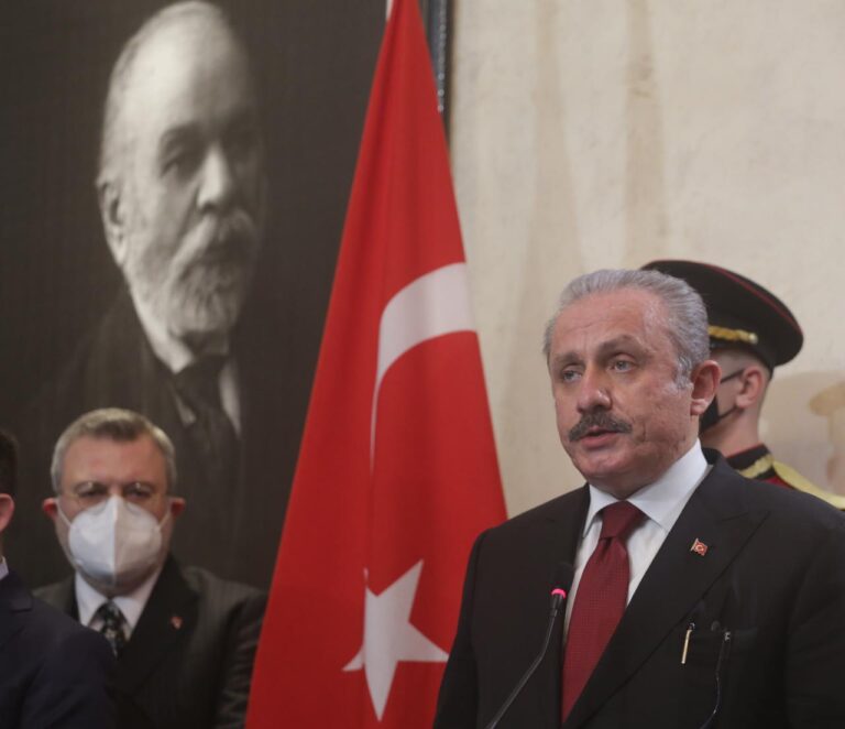 Kryeparlamentari turk: Terroristët e FETO-s në Shqipëri, nuk do të ndikojnë në marrëdhëniet mes dy vendeve