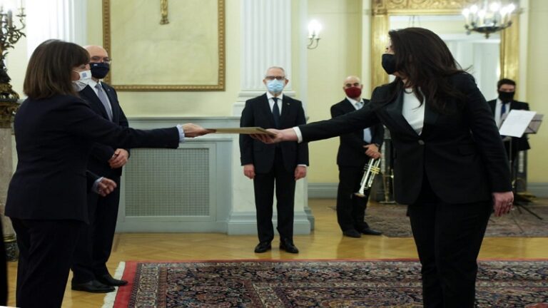 Presidentja e Greqisë pret ambasadoren shqiptare Hajdaraga, zbulohet temat e takimit