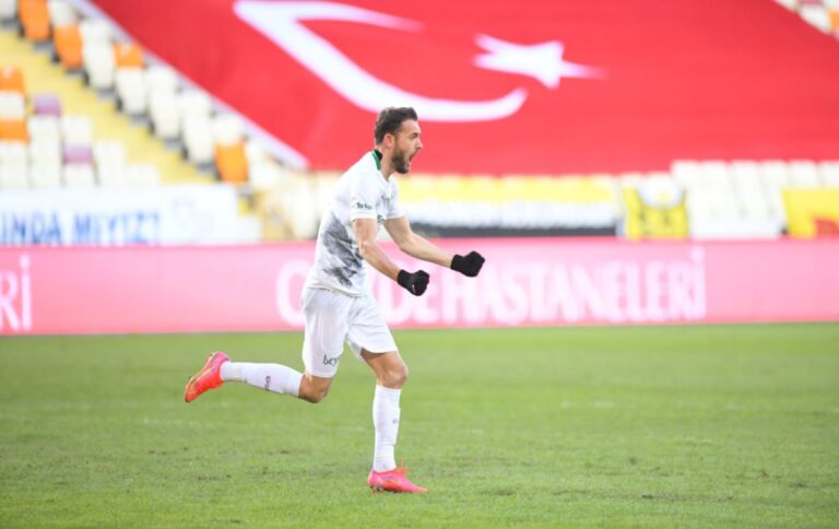 Cikalleshi shënon një gol fantastik me kokë në Turqi (VIDEO)