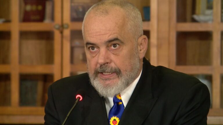 “Do çonte LSI për skrap”, diversioni i Ramës: Basha më tradhtoi, unë jo! Do rri në pushtet deri në 2030