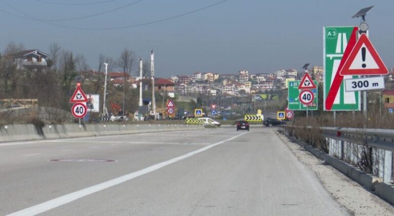 Rrethrrotullimi i ”vdekjes” në Shqipëri, janë dhjetëra viktima
