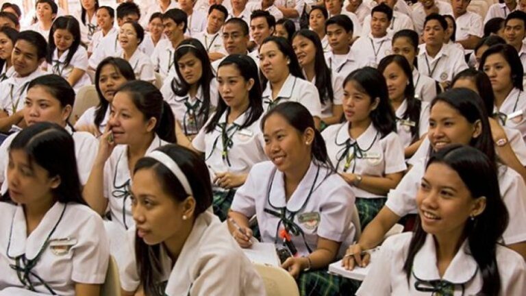 Habisin autoritetet në Filipine, dërgojnë në Britani dhe Gjermani infermiere në këmbim të vaksinave anti-COVID