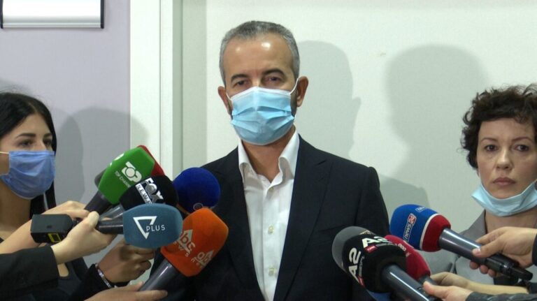 Kreu i KQZ-së: Vetëm LSI-ja ka dorëzuar listë të saktë për 25 prillin
