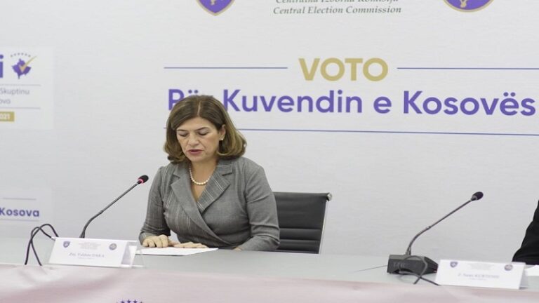 Zgjedhjet në Kosovë, 32 % e qytetarëve kanë votuar deri në orën 15:00