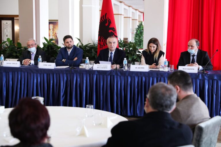 Libri historik për Durrësin/Sipërmarrësi Lorenc Goga: Ky qytet nuk duhet të identifikohet me tulla dhe beton, por me kulturën dhe qytetarinë