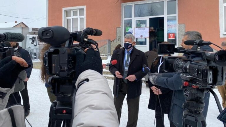 Përmbyllja e procesit, ambasada e SHBA në Kosovë: Inkurajuese që kaq shumë qytetarë dolën të votojnë paqësisht
