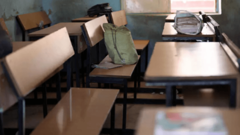 Grupet e armatosura në Nigeri rrëmbejnë qindra nxënës