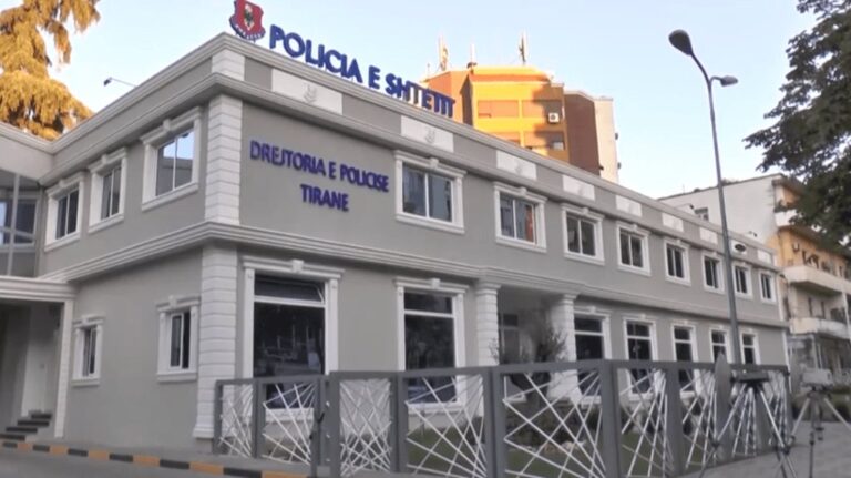 Kanabis, dhunë dhe kundërshtim/ Policia e Tiranës vë në pranga 6 persona