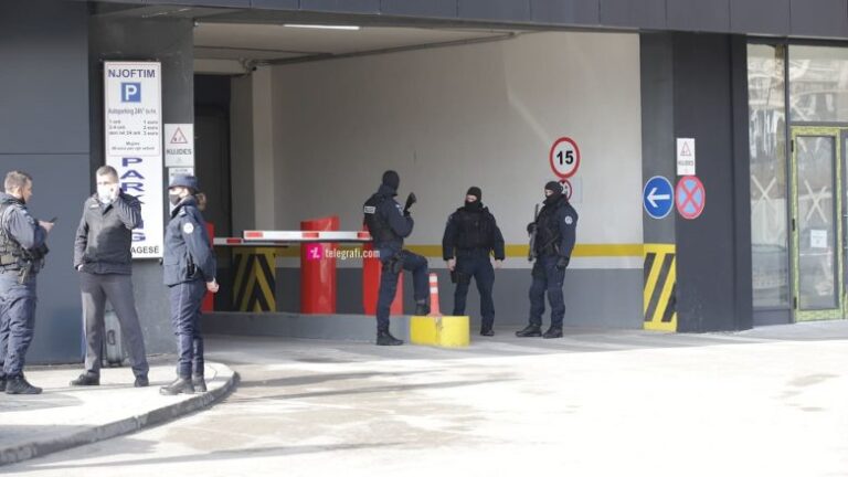 Kosovë/ Operacion policor në Ministrinë e Bujqësisë, ka të arrestuar