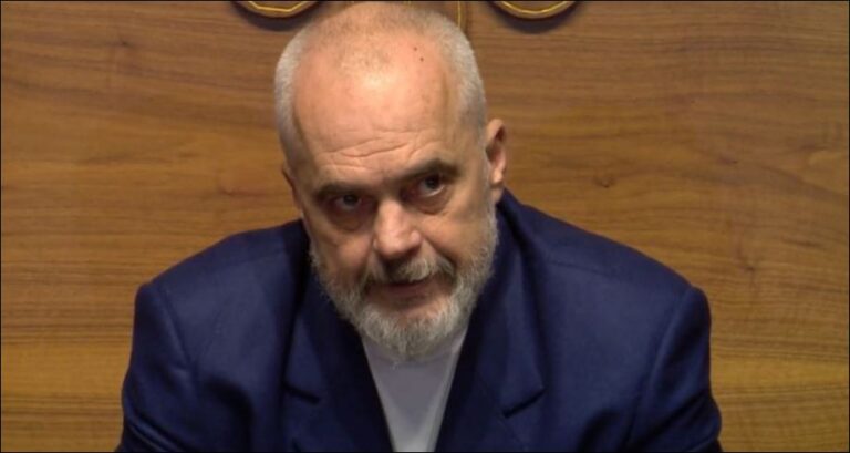 Vaksinat si dekoratat, Rama: Paralelisht me mjekët e infermierët vaksinohen edhe të moshuarit, por edhe ata që kanë kontribut