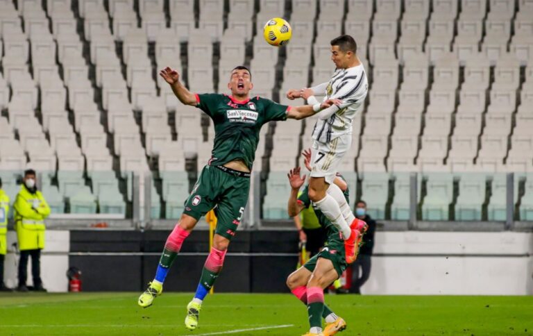 Juventus shkatërron Crotonen, Ronaldo shkëlqen me dopietë (VIDEO)