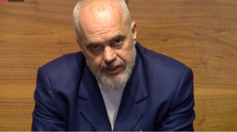 Mbërrijnë 7022 dozat e Pfizer/ Rama: Një tjetër shtet mik (enigmatik)) do të na japë 360 mijë doza të AstraZeneca-s