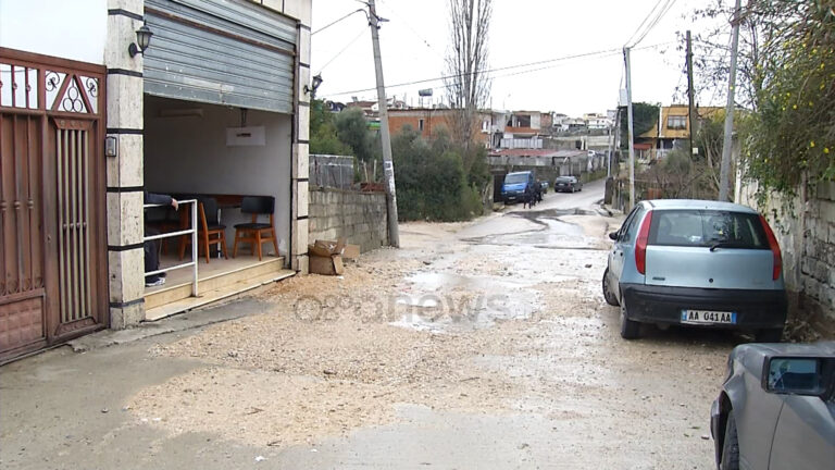 Plasin ujërat në Shkozë, banorët ankohen se prej dy javësh kalojnë me vështirësi