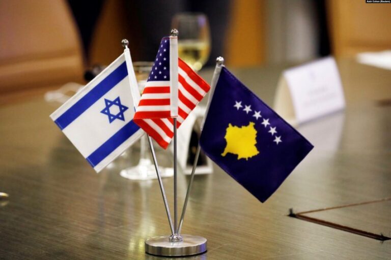 Vendosjen e marrëdhënieve diplomatike me Izraelin, SHBA uron Kosovën