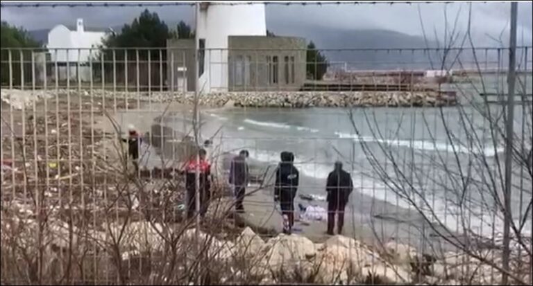 U gjet pa shenja jete në breg të detit në Zvërnec, policia jep detaje për 35-vjeçarin e paidentifikuar