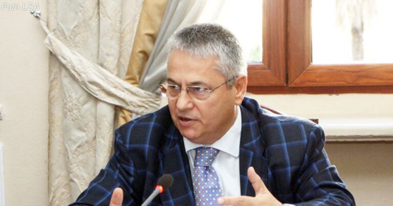 Ndahet nga jeta ish-kryeministri dhe deputeti Bashkim Fino në moshën 58-vjeçare