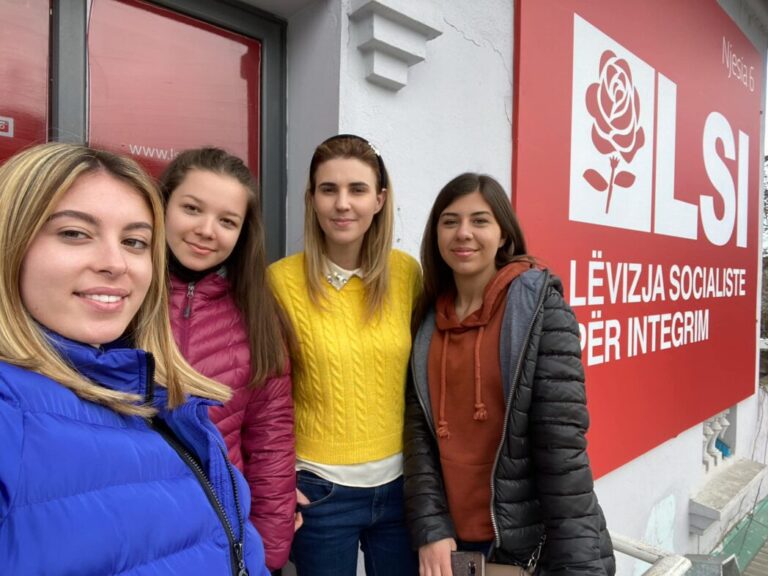 Kërpaçi takon maturanten që synon studimet në Europë: Për shkak të mundësive të privuara në vend