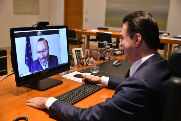 Kreu i Grupit të PPE bisedë online me Bashën: Zgjedhjet janë jetike për të ardhmen europiane
