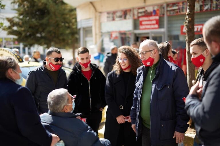 Silva Caka, takime në zonën e Freskut: Më 25 Prill, të gjithë ndëshkojmë qeverisjen kriminale