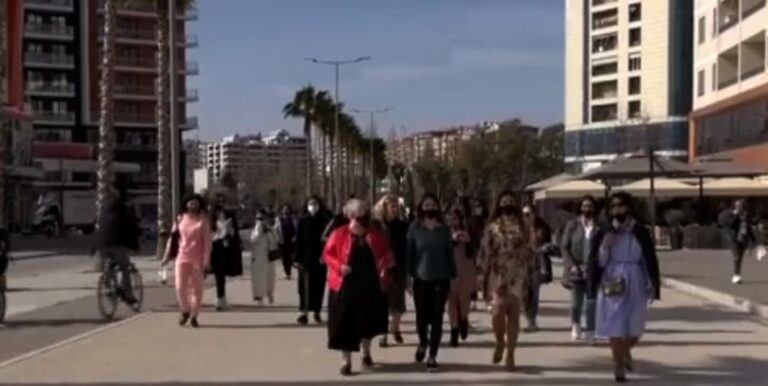 LSI-ja e vetmja force politike që u kujtua për 8 Marsin në Vlorë (VIDEO)