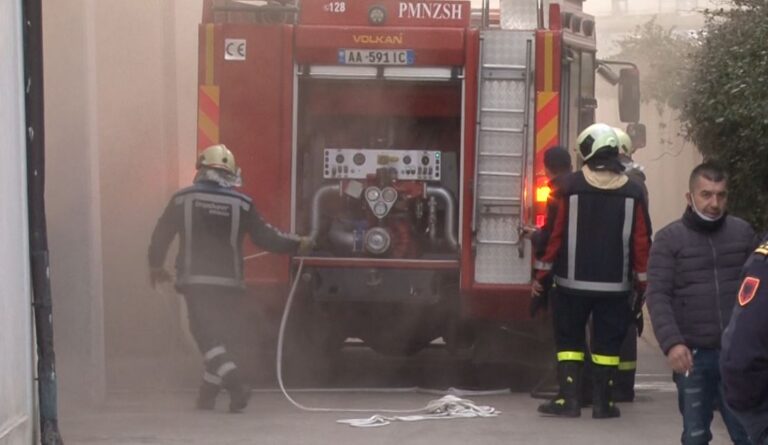 28 orësh në flakë, asnjë shenjë nga 33-vjeçari