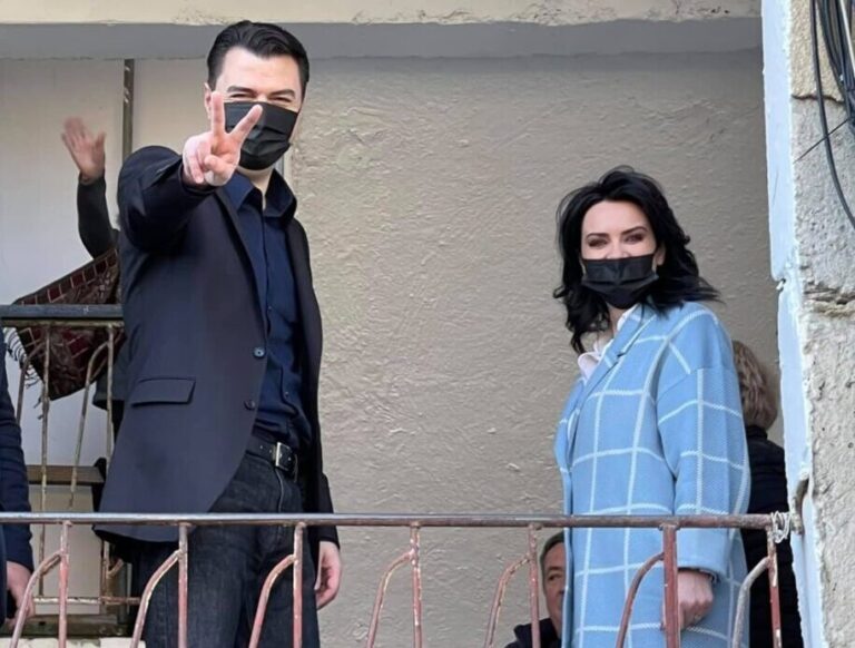 ”Zbulohet” çfarë i tha pensionistja Bashës për Grida Dumën