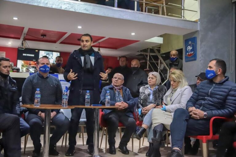 “S’kanë ndriçim dhe ujë të pijshëm por taksat i paguajnë”, Këlliçi: Koha për një qeveri që kujdeset për ju