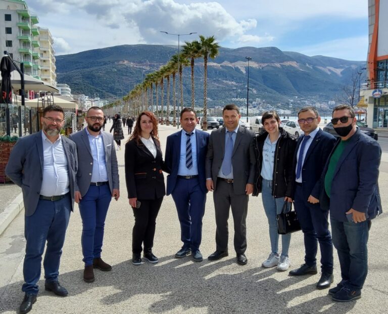 LRE hap fushatën elektorale në Vlorë!